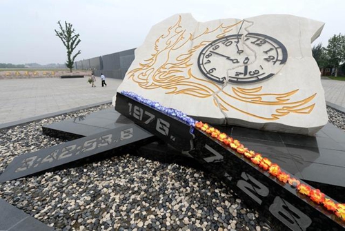 唐山大地震40周年祭：23秒，40年，一座城。