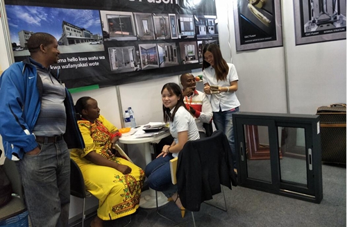 富軒門(mén)窗肯尼亞之行 富軒門(mén)窗肯尼亞之行