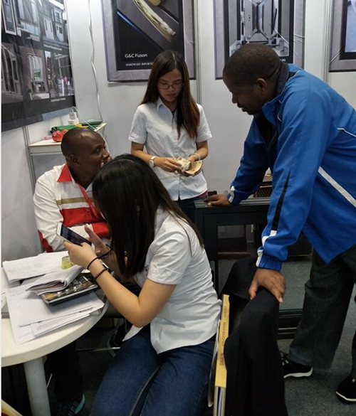 富軒門(mén)窗肯尼亞之行 富軒門(mén)窗肯尼亞之行