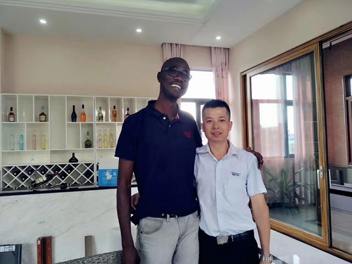 海外客戶頻繁來訪富軒門窗總部