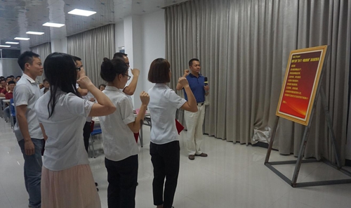 富軒門窗“2017·精益智造”動員大會隆重召開！