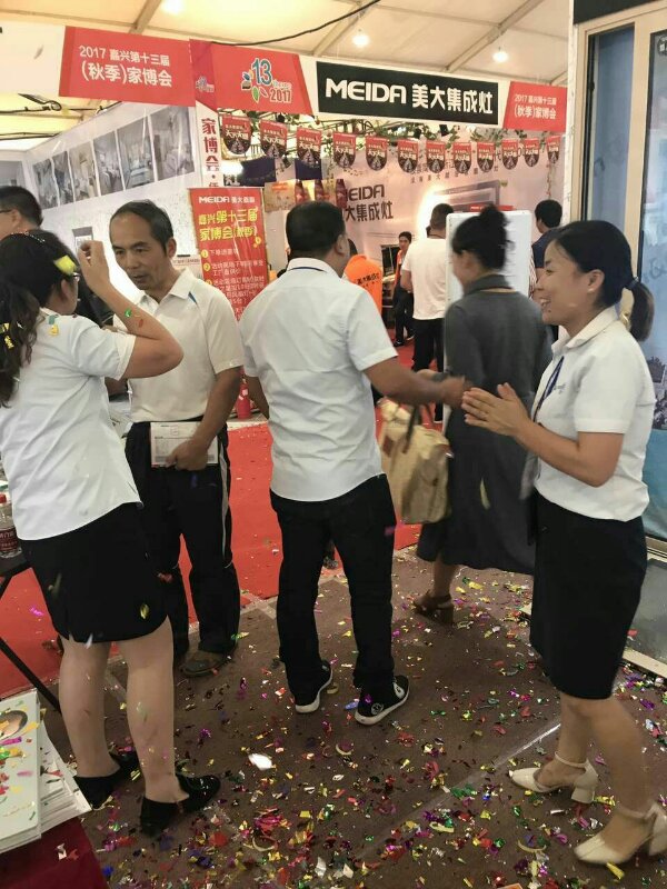 富軒門窗再掀瘋搶潮,嘉興專賣店兩天喜接56單!