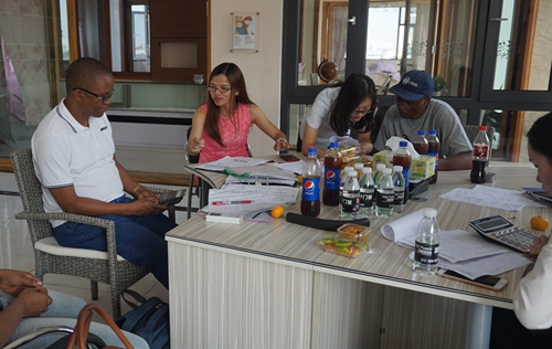 非洲贊比亞建筑商來訪富軒門窗，砸百萬訂單