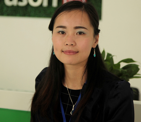 鋁合金門窗加盟故事：一個堅強(qiáng)的姑娘