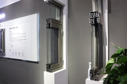 高端門(mén)窗定制為您而來(lái)，富軒全屋門(mén)窗亮相廣州國(guó)際高定展