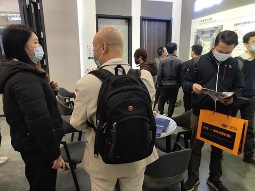 富軒門窗高定展圈粉無數(shù)，品味門窗高定之美