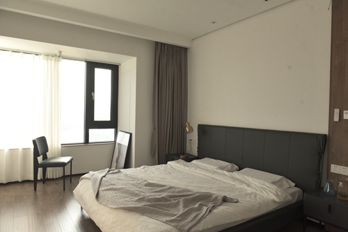 理想的家，簡(jiǎn)約舒適，擁有12米圓弧全景落地窗