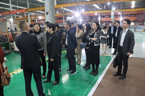 熱烈歡迎佛山市、南昌市領(lǐng)導(dǎo)代表團(tuán)來訪富軒全屋門窗總部！