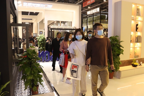 廣州定制家居展|富軒全屋門(mén)窗攜新品“炸”場(chǎng)，撩動(dòng)全場(chǎng)！