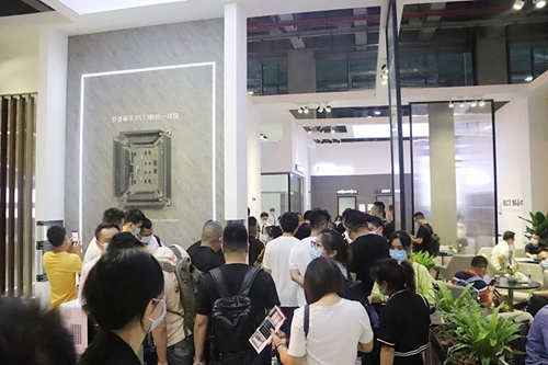 聚焦建博會|富軒全屋門窗新品耀目綻放，展現(xiàn)硬核擔(dān)當(dāng)！
