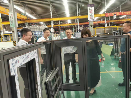 熱烈歡迎山東華建鋁業(yè)集團(tuán)到富軒總部探訪交流！