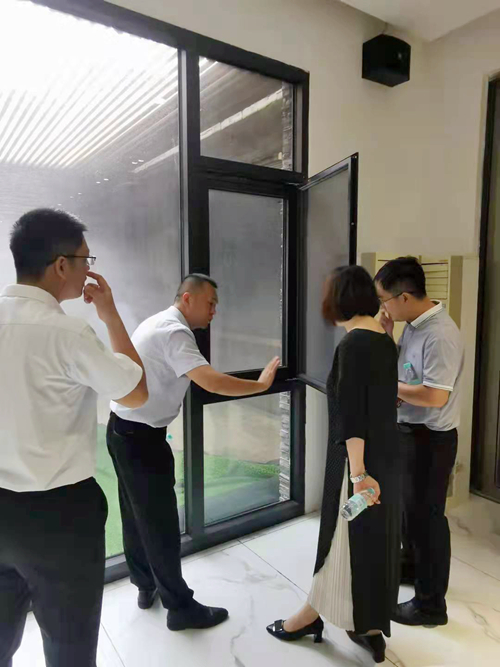 熱烈歡迎山東華建鋁業(yè)集團(tuán)到富軒總部探訪交流！