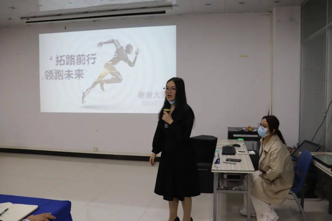 富軒全屋門窗“成交系統(tǒng)”動員大會