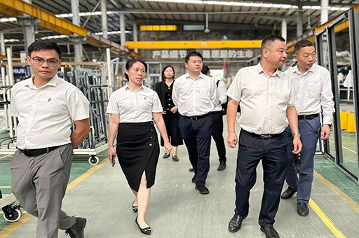 深度交流 | 中建裝飾綠創(chuàng)江總和中窗認(rèn)證劉總蒞臨富軒集團(tuán)調(diào)研指導(dǎo)