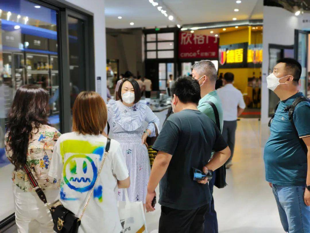 富軒全屋門(mén)窗上海建博會(huì)DAY2熱力持續(xù)吹響財(cái)富集結(jié)號(hào) 