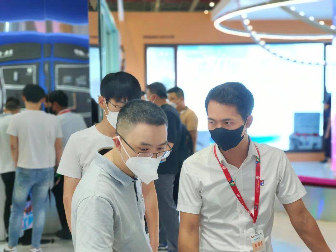 富軒全屋門窗上海建博會(huì)DAY3展廳圈粉無數(shù) 