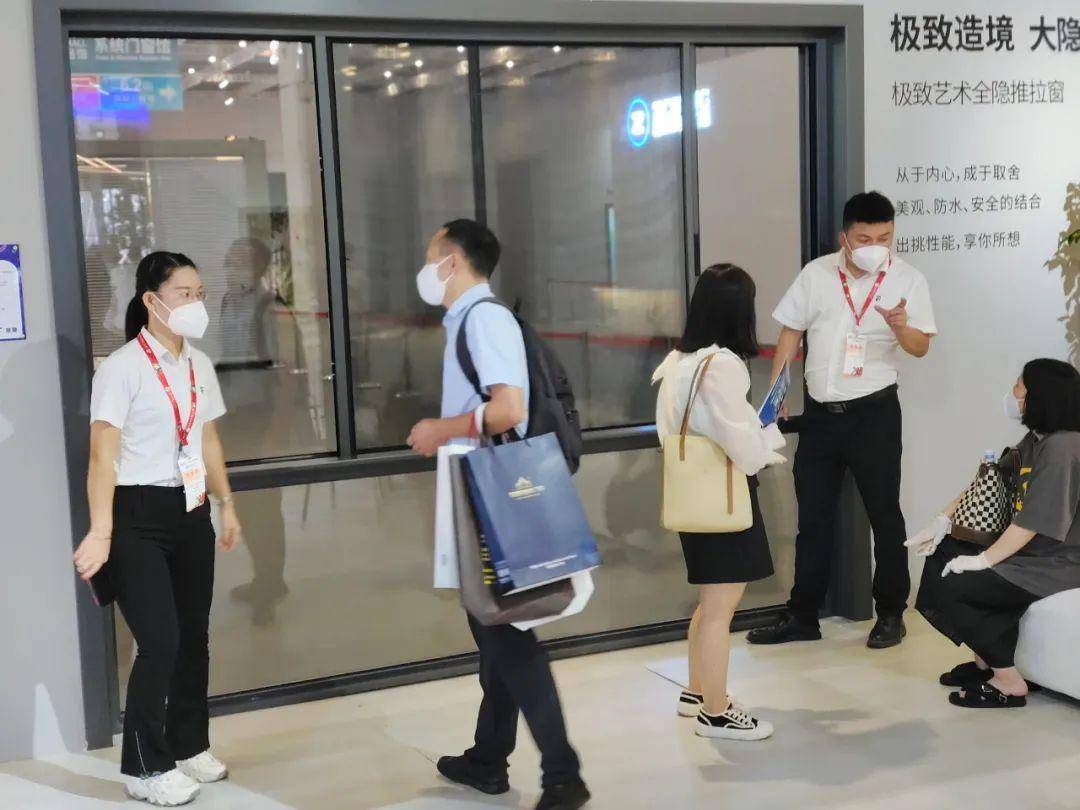 富軒全屋門窗上海建博會(huì)DAY3展廳圈粉無數(shù) 